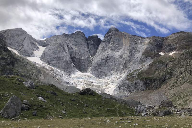 Study documents dramatic loss of remaining Pyrenees glaciers – WPLG Local 10